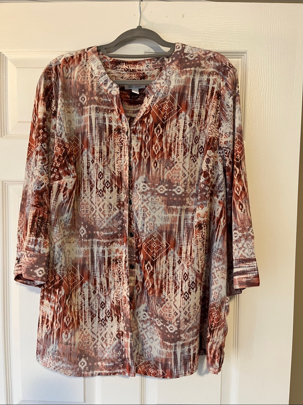 d&co. Geometric Blouse in Brown & Blue Size Medium Like New